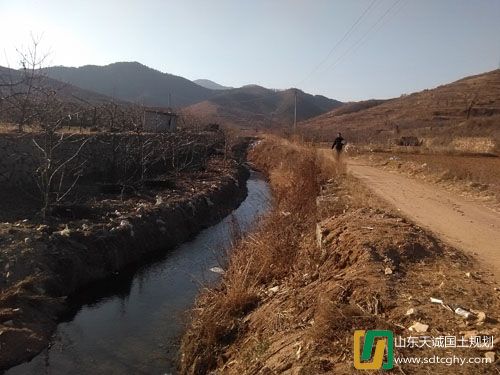 设计部：海阳市2015年度高标准基本农田建设项目现场踏勘