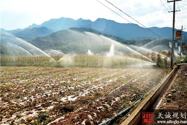 加快推进农业水价综合改革不增加农民负担