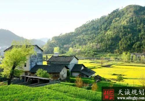 坚决守住三条底线　有效维护农民的宅基地权益