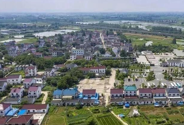 溧阳市首批农户宅基地和农民住房使用权顺利成交