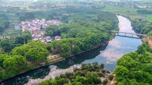 安福县坚持“生态优先、绿色低碳”推进矿山生态整治
